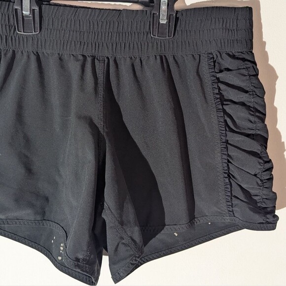 Lululemon Run Around Shorts Ruched Reversible Women's Size 6 - Picture 7 of 10